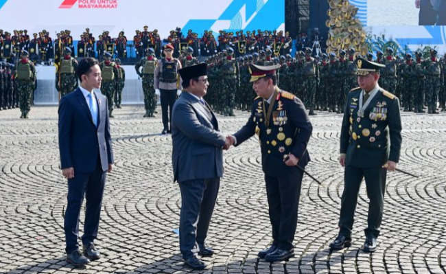 presiden-prabowo-tegaskan-polri-garda-terdepan-kedaulatan-dan-keadilan-sosial-dalam-peringatan-hari-bhayangkara-ke-79