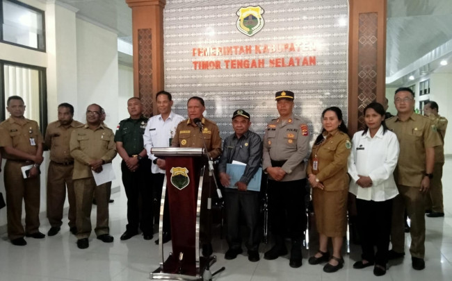 ratusan-pelajar-dan-guru-di-soe-keracunan-program-makan-bergizi-gratis-pemda-tts-hentikan-sementara-distribusi-mbg