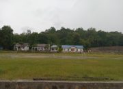 Dukung Program Bupati dan Wabup Malaka, Kades Kusa Sulap Halaman Kantor Desa Jadi Lapangan Sepak Bola