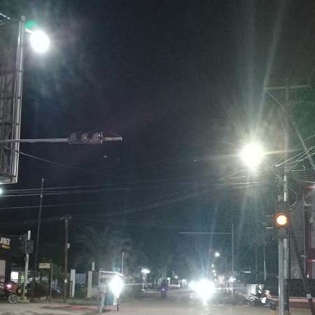 Lampu Lalu Lintas di Perempatan Perpustakaan Daerah Malaka Tak Berfungsi, Hanya Kuning Berkedip
