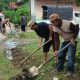 Gotong Royong Bersihkan Selokan di Has Laran, Kades Robi Tey Seran: Karena di Ibu Kota Kabupaten, Harus Jadi Teladan