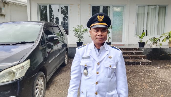 Baru Dilantik, Camat Raimanuk Edu Bone Ajak Kades Samakan Persepsi Jalankan Program Bupati
