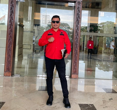 Anggota DPRD Belu Fraksi PDIP Gede Manek Reses di SMAK St. Agustinus Raimanuk, Serahkan Pipa HDPE 450 Meter untuk Dukung Infrastruktur Sekolah