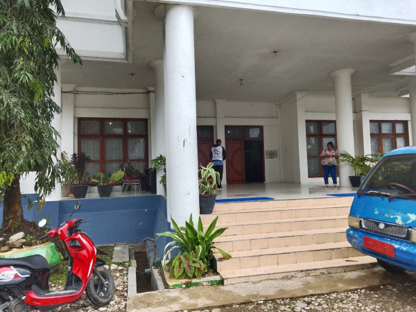 kantor-dprd-belu-kosong-saat-jam-kerja-ketua-bem-stisip-fajar-timur-wakil-rakyat-jangan-hilang-saat-rakyat-butuh