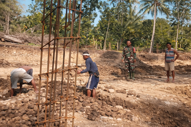 Babinsa–Kontraktor Kompak, Proyek Koperasi Desa Merah Putih Numponi Ditarget Rampung Mei 2026
