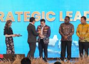 wali-kota-kupang-raih-penghargaan-nasional-transformasi-kota-di-timur-indonesia-diakui