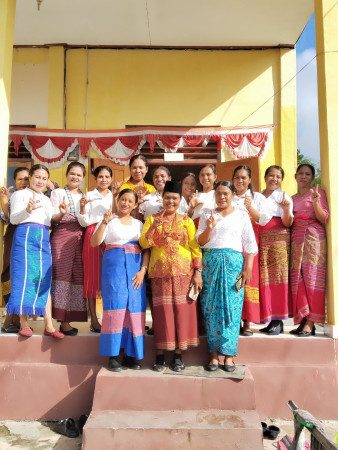 Balutan Kain Adat dan Semangat Kartini, Upacara 21 April di SMAN Halioan Sarat Makna