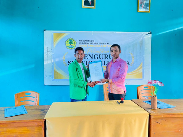 Yohanes Seran Resmi Dilantik sebagai Ketua Senat Mahasiswa STKIP Sinar Pancasila Betun Periode 2026/2027