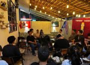 CIPAYUNG Plus Sintang Gelar Nobar dan Diskusi Hari Buruh Internasional, Sekaligus Launching Forum Mengakar