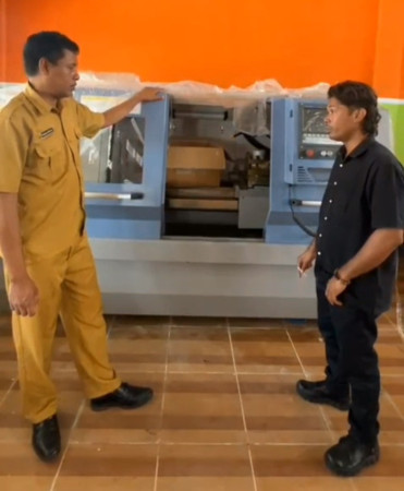 Tinjau Fasilitas Praktik SMK Kletek Suai, Paskalis Nahak Minta PLN Malaka Bangun Gardu Khusus