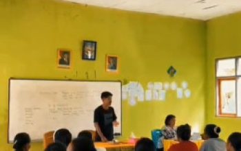 Tangis Orang Tua, Senyum Anak Sekolah: Paskalis Wandelinus Nahak Bawa Harapan Lewat PIP di Nailera 3 Tangis Orang Tua, Senyum Anak Sekolah: Paskalis Wandelinus Nahak Bawa Harapan Lewat PIP di Nailera