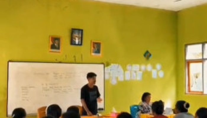 Tangis Orang Tua, Senyum Anak Sekolah: Paskalis Wandelinus Nahak Bawa Harapan Lewat PIP di Nailera