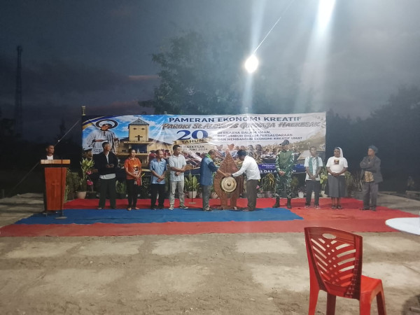 HUT Ke-20 Paroki Santo Aloysius Gonzaga Haekesak, Umat Diajak Berkarya dalam Iman dan Membangun Ekonomi Kreatif 1 HUT Ke-20 Paroki Santo Aloysius Gonzaga Haekesak, Umat Diajak Berkarya dalam Iman dan Membangun Ekonomi Kreatif
