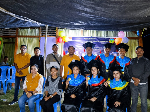 Panen Sarjana IMAPELTIS 2026 di KM 7 Kefamenanu, Emanuel Kefi: Ilmu Harus Menjadi Solusi bagi Masyarakat
