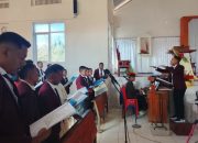5 Tahun Berkonsolidasi, Jas Merah Maroon Paduan Suara ALGONZ Tampil Gemilang di Puncak HUT Paroki Haekesak 12 5 Tahun Berkonsolidasi, Jas Merah Maroon Paduan Suara ALGONZ Tampil Gemilang di Puncak HUT Paroki Haekesak