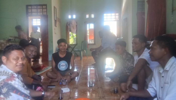 Ngopi Bareng, Adu Prediksi hingga Sportivitas Warnai Nobar Piala Dunia 2026 di Atapupu