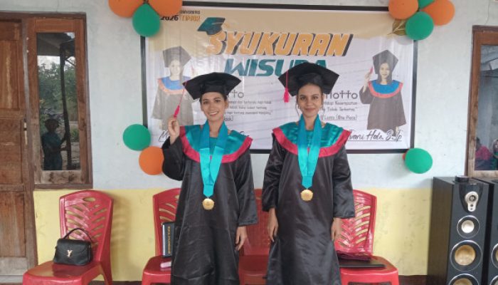 Dari Lapak Ikan Menuju Toga Wisuda, Dua Putri Petani Asal Malaka Ukir Prestasi di Universitas Timor