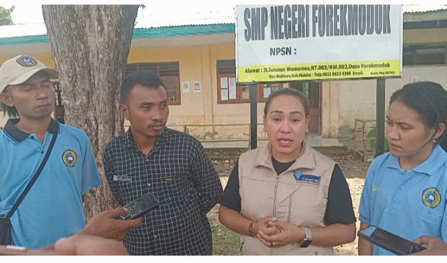 Forum Taman Baca Masyarakat Malaka Tebar Cahaya Literasi di SMPN Forekmodok, Evi Seran Pilih Kerja Nyata daripada Sekadar Janji