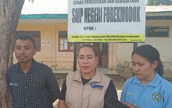 Kepsek SMPN Forekmodok Apresiasi Gerakan Literasi Evi Seran, Soroti Kebutuhan Mendesak Gedung Sekolah 4 Kepsek SMPN Forekmodok Apresiasi Gerakan Literasi Evi Seran, Soroti Kebutuhan Mendesak Gedung Sekolah