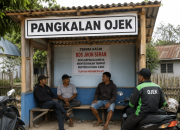 Jhon Seran dan Filosofi Hidupnya: Berbuat Baik Meski Tak Selalu Dipahami 10 Jhon Seran dan Filosofi Hidupnya: Berbuat Baik Meski Tak Selalu Dipahami