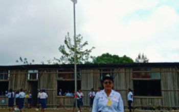 Miris! Siswa SMPN Oenaek Terpaksa Buang Air di Hutan, Sekolah Masih Berdinding Bebak dan Tanpa WC
