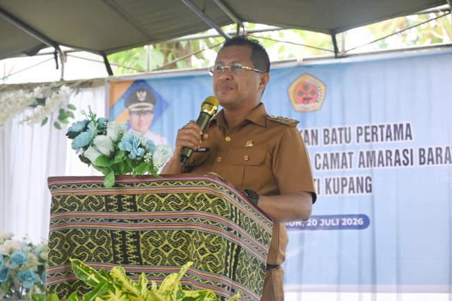 Dari Batu Pertama Menuju Pelayanan Prima: Yosef Lede Bangun Dua Kantor Camat, Wujudkan Pemerataan Pembangunan di Kabupaten Kupang 1 dari-batu-pertama-menuju-pelayanan-prima-yosef-lede-bangun-dua-kantor-camat-wujudkan-pemerataan-pembangunan-di-kabupaten-kupang
