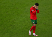 Portugal Tersingkir, Air Mata Pecah di Wemalae: Fans Cristiano Ronaldo Tak Kuasa Menahan Sedih 10 Portugal Tersingkir, Air Mata Pecah di Wemalae: Fans Cristiano Ronaldo Tak Kuasa Menahan Sedih