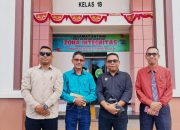 Kuasa Hukum Rivel Minta Hakim Putus dengan Hati Nurani, Tuntutan Dijadwalkan Kamis Pekan Depan 10 Kuasa Hukum Rivel Minta Hakim Putus dengan Hati Nurani, Tuntutan Dijadwalkan Kamis Pekan Depan