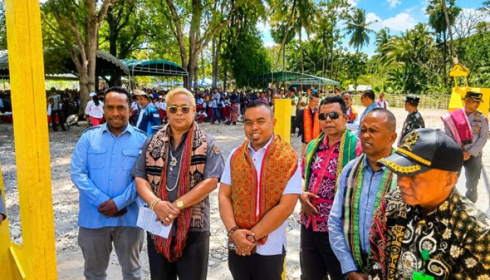 Ronaldo Asury Dampingi Ketua DPRD di Jembatan Nunbei, Bukti Wakil Rakyat Pro Rakyat