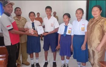 Menyalakan Harapan dari Perbatasan, Komunitas Peduli Pendidikan NTT Dampingi Lima Siswa SMPN 1 Amfoang Timur 4 Menyalakan Harapan dari Perbatasan, Komunitas Peduli Pendidikan NTT Dampingi Lima Siswa SMPN 1 Amfoang Timur
