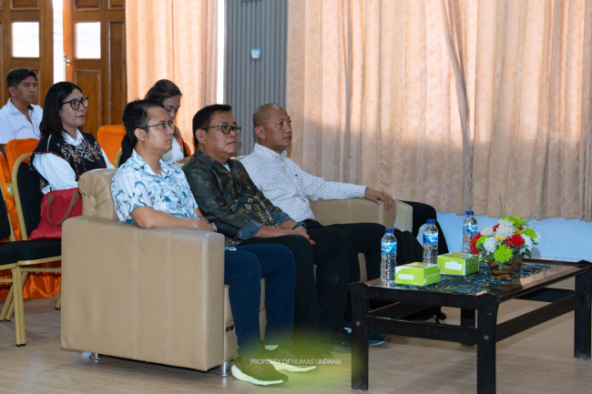 ai-masuk-kampus-undana-ingatkan-ancaman-erosi-berpikir-kritis-mahasiswa