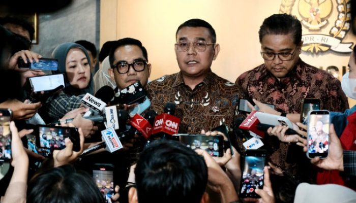 Isu Hukum Bergulir, Wamen Ossy Pastikan Layanan Pertanahan Tetap Normal